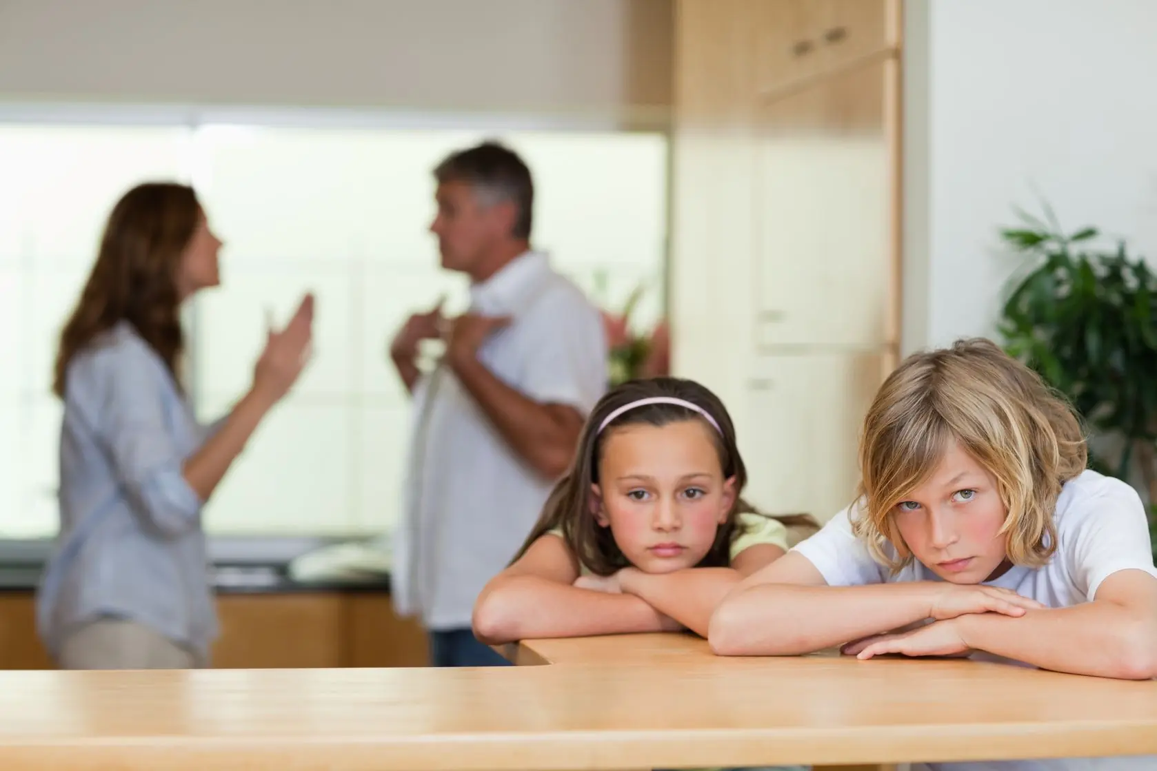 Kinder Eltern streiten